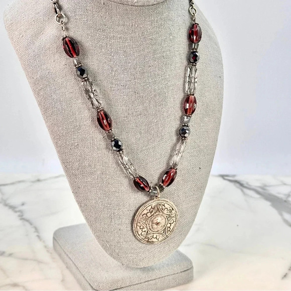 Glass Bead Medallion Necklace 18” Silver-tone Boho Circle Pendant Global… - Picture 2 of 10
